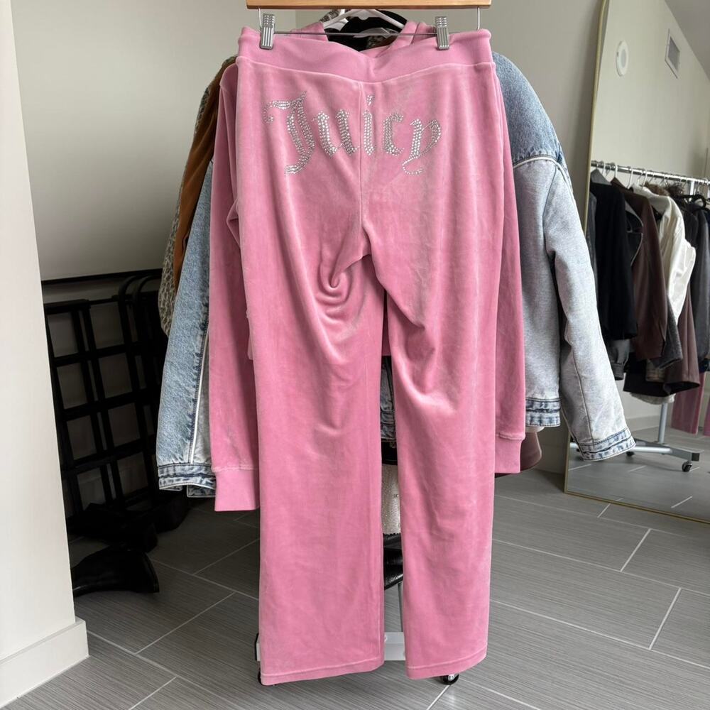 Iconic pink juicy couture velour - Picture 3 of 5